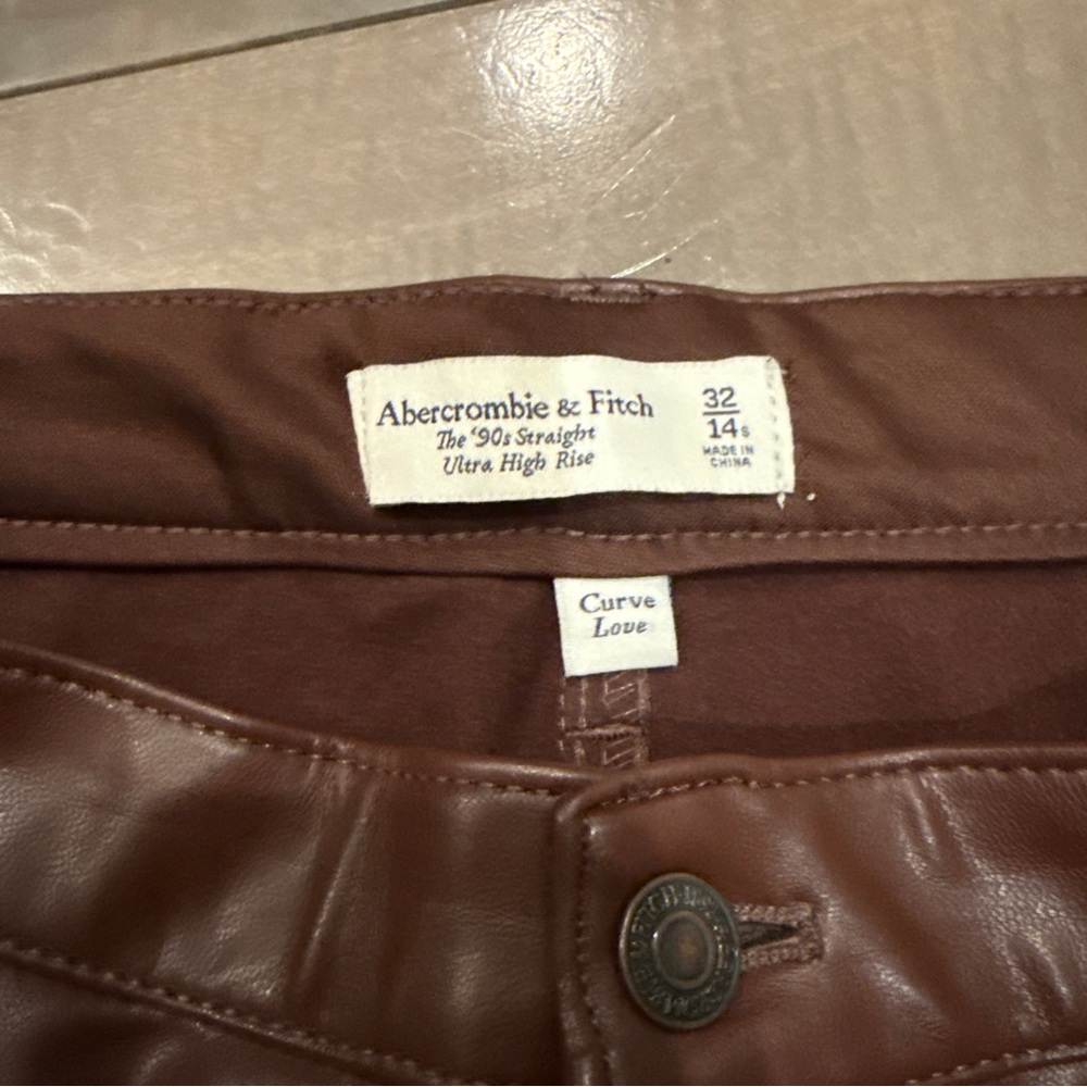 Abercrombie & Fitch Brown Faux Leather Pants - Picture 4 of 7